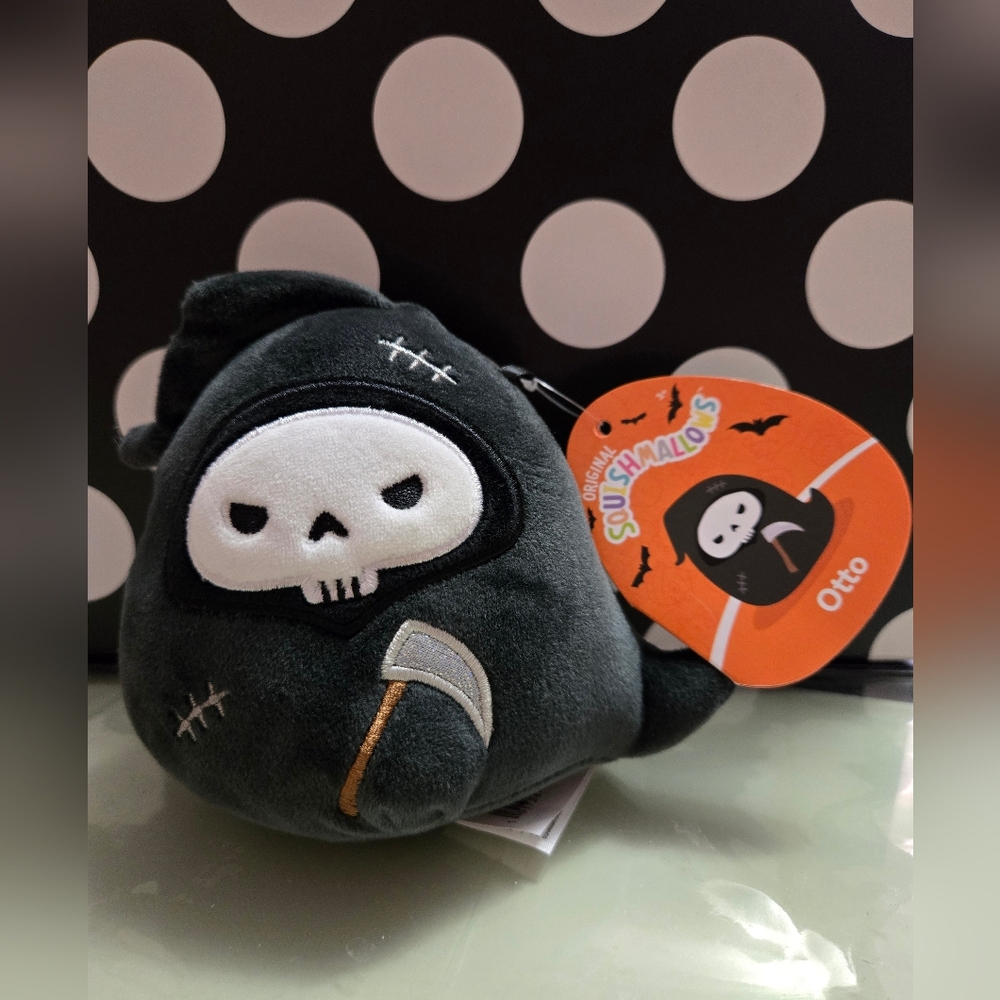 🎃Otto Squishmallow💀